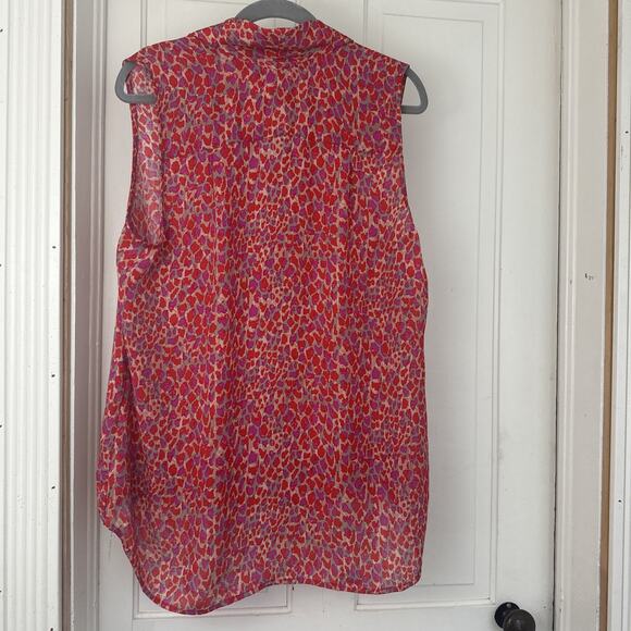 CAbi Heartbreaker Top #3270 Large Red Blushing Blouse Button - Picture 7 of 7